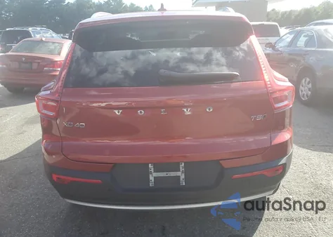 2019 Volvo Xc40 T5 Momentum z USA, uszkodzony, nr VIN YV4162UK1K2074820